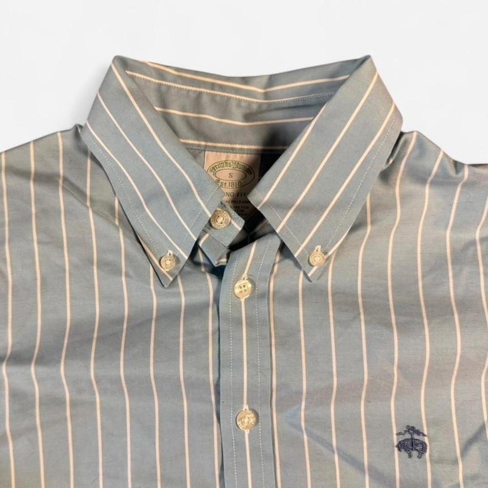 Brooks Brothers Light Blue Striped Milano Fit Button Up Size Small